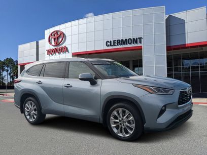 Used 2024 Toyota Highlander Limited