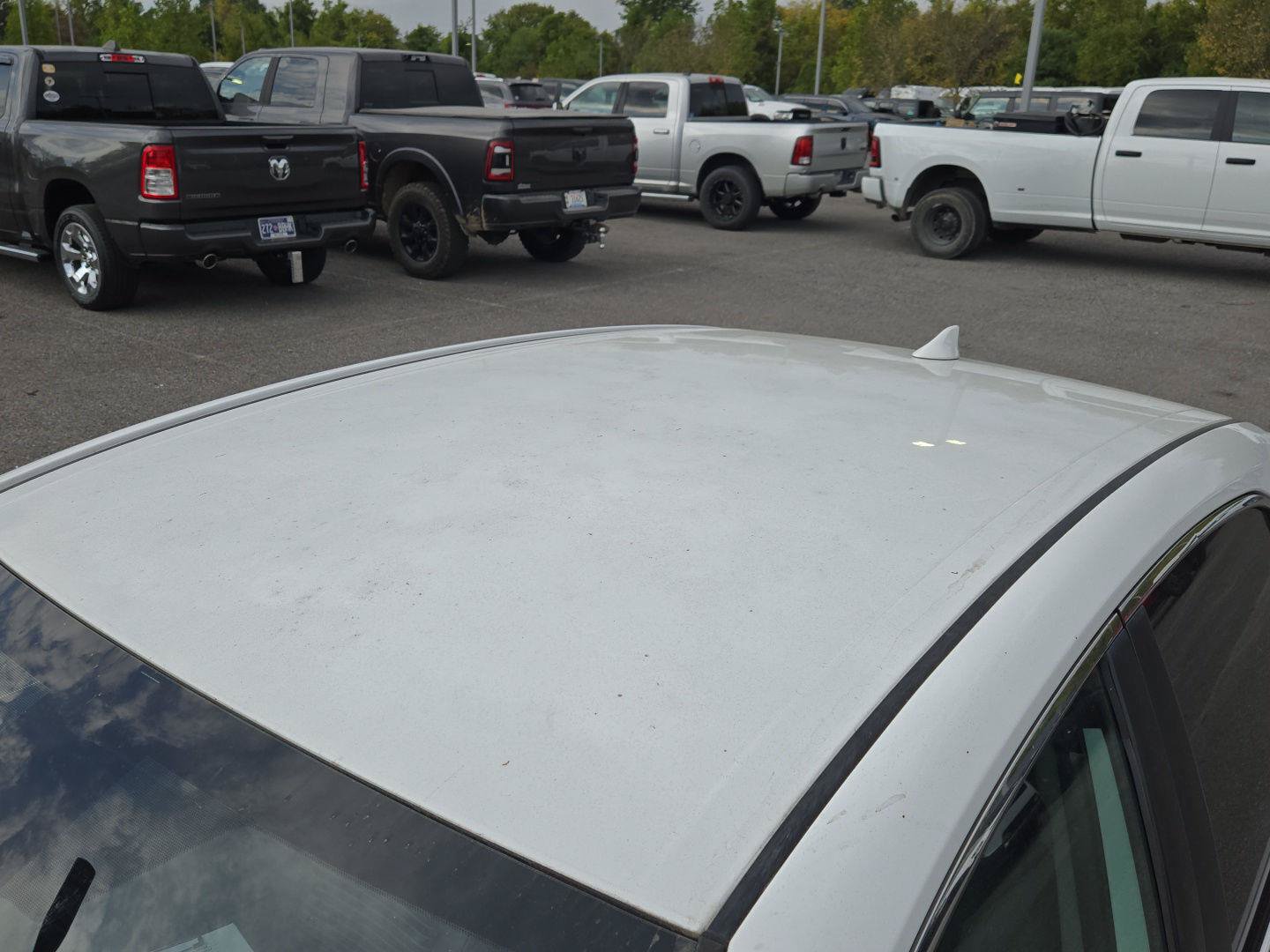 Used 2021 Toyota Camry SE w/ Carpet Mat Package (TMS) FWD image 13