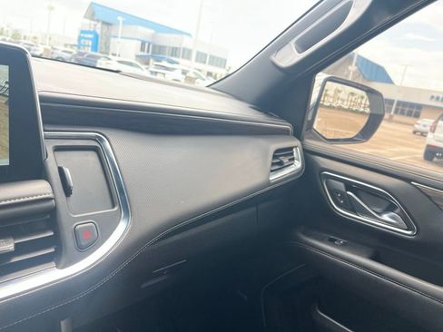 Used 2023 Chevrolet Suburban Premier RWD image 31