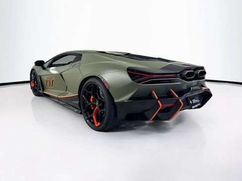 Used 2024 Lamborghini Revuelto AWD/4WD image 5
