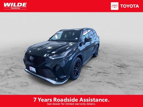 Certified 2025 Toyota Highlander XSE AWD/4WD image 5