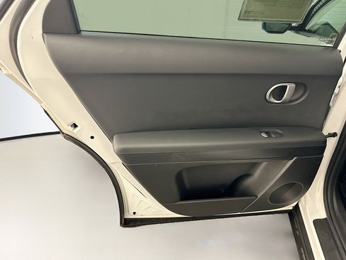 Used 2024 Hyundai Ioniq 5 SEL AWD/4WD image 27