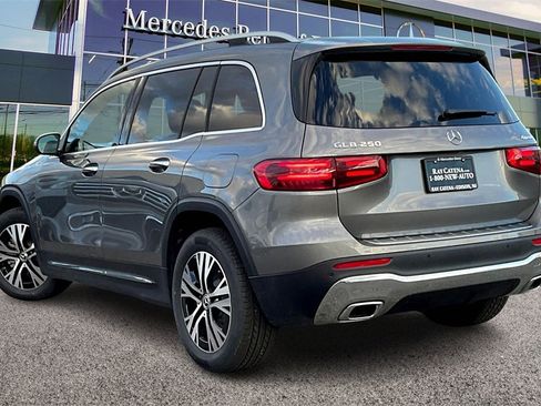 New 2026 Mercedes-Benz GLB 250 4MATIC image 3