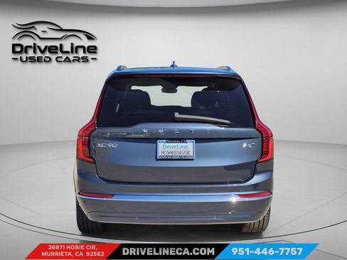 Used 2025 Volvo XC90 B6 Plus image 4