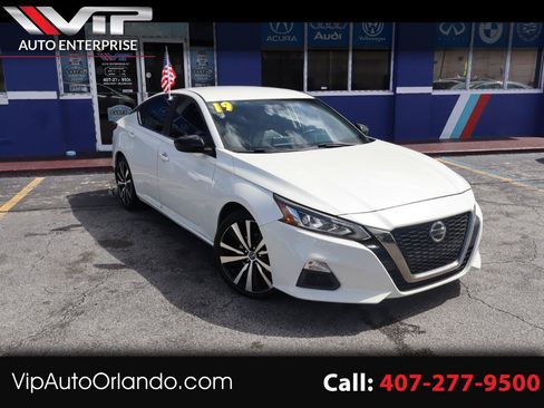 Used 2020 Nissan Altima 2.5 SR FWD image 1