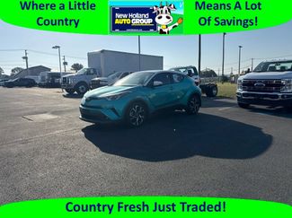 Used 2018 Toyota C-HR XLE FWD video 1
