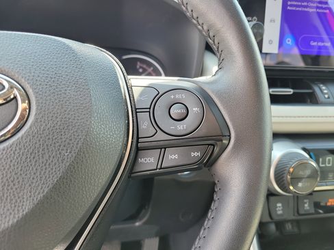 Used 2025 Toyota RAV4 XLE Premium w/ Weather Package FWD image 20
