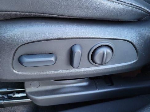 Used 2023 Buick Encore GX Select w/ Sport Touring Package FWD image 13