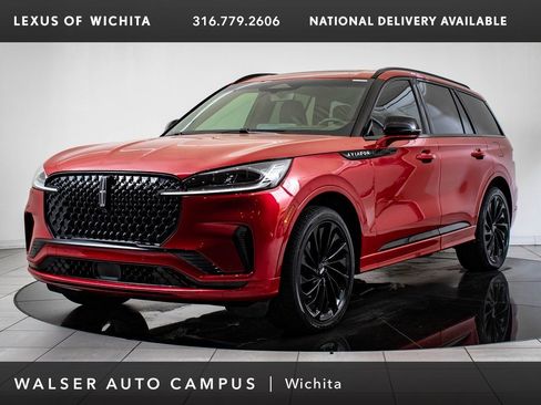 Used 2025 Lincoln Aviator Reserve w/ Equipment Group 201A image 1