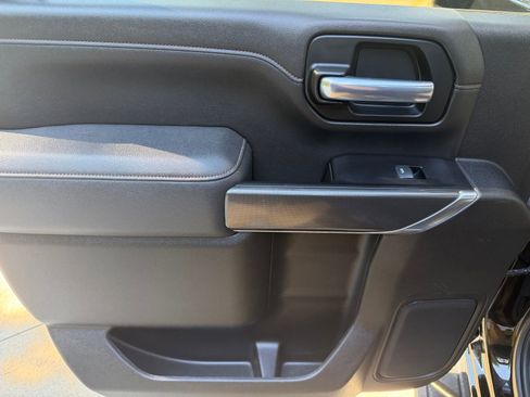 Used 2022 GMC Sierra 2500 AT4 w/ AT4 Premium Plus Package AWD/4WD image 30