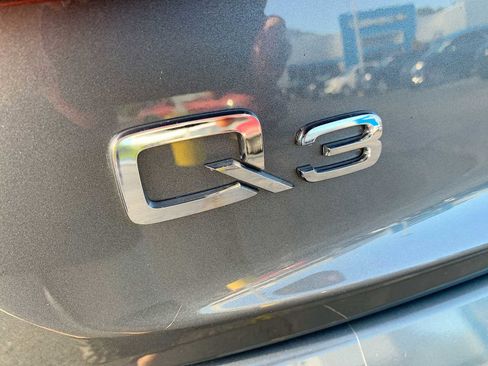 Used 2016 Audi Q3 2.0T Prestige w/ Prestige Package image 32