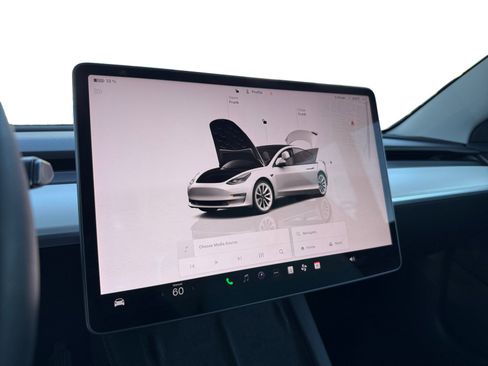 Used 2022 Tesla Model 3 Long Range AWD/4WD image 12