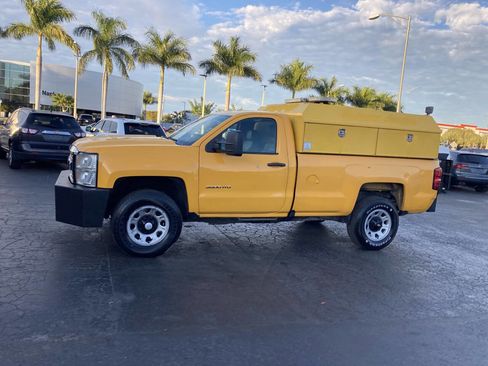 Used 2016 Chevrolet Silverado 3500 W/T w/ Snow Plow Prep Package image 2
