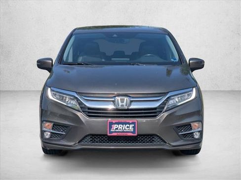 Used 2019 Honda Odyssey Touring image 2