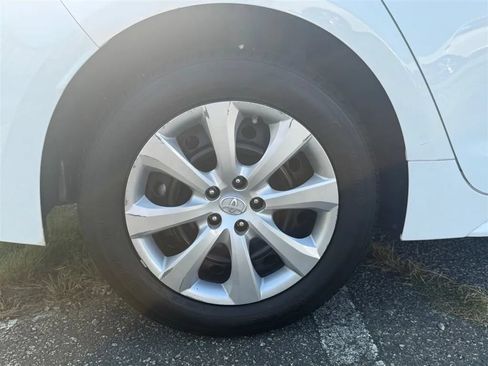 Used 2021 Toyota Corolla LE FWD image 37
