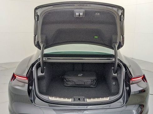 Used 2021 Porsche Taycan image 27