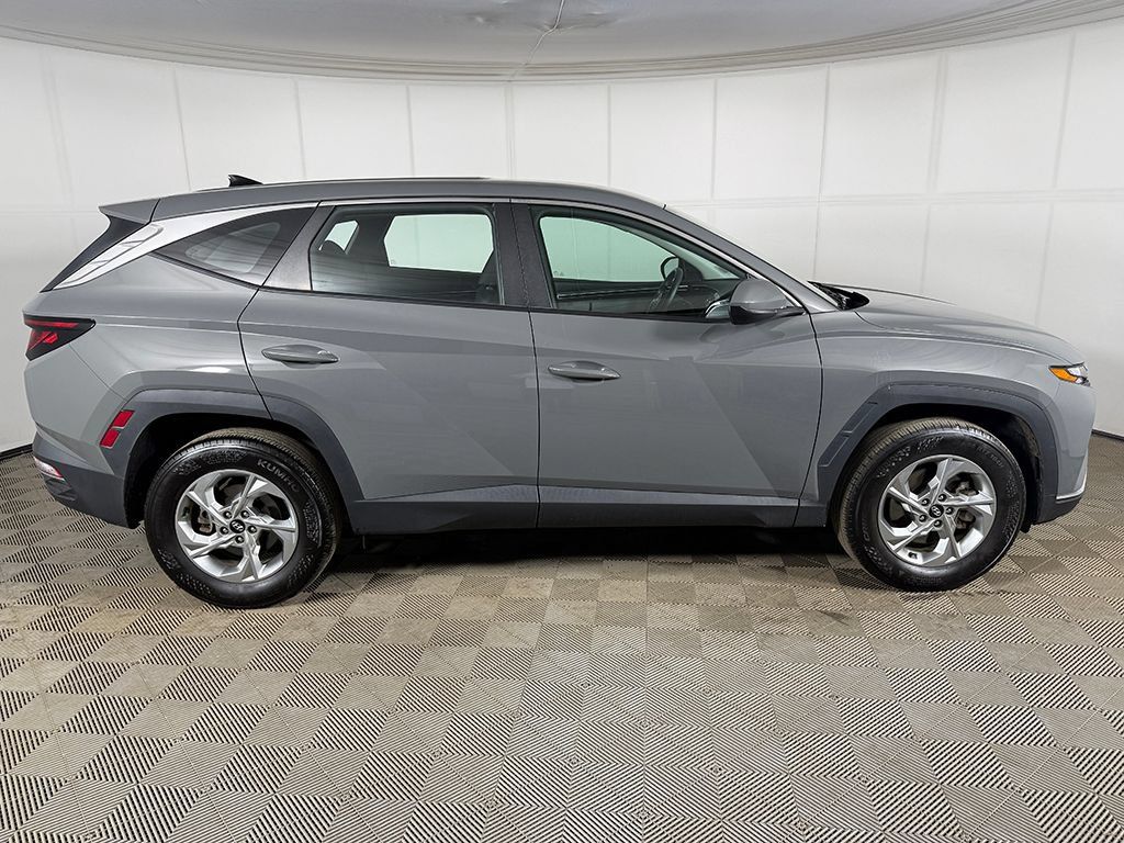 Used 2024 Hyundai Tucson SE AWD/4WD image 12