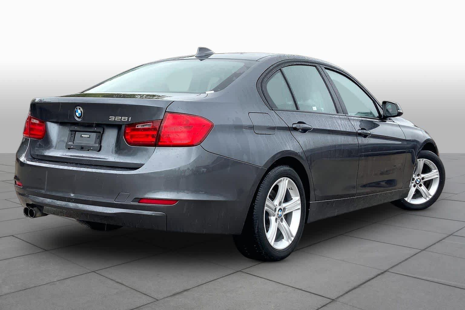 Used 2012 BMW 328i Sedan RWD image 13