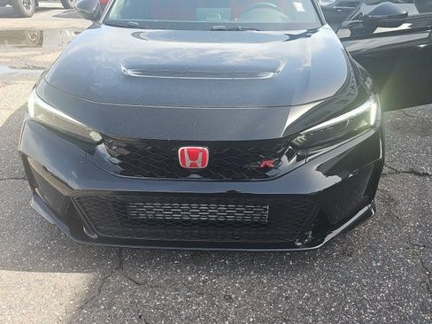 Used 2025 Honda Civic Type R image 14