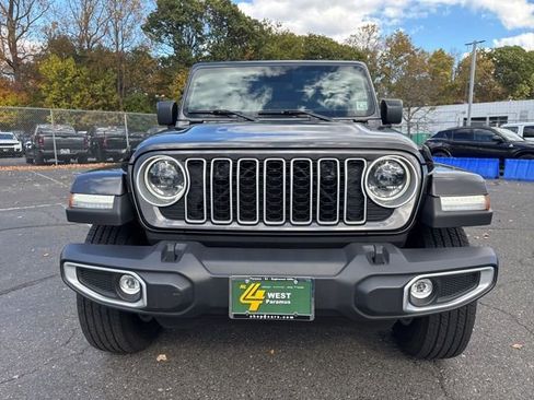 Used 2024 Jeep Wrangler Sahara image 2