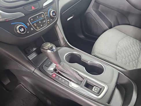 Used 2018 Chevrolet Equinox LT AWD/4WD image 30