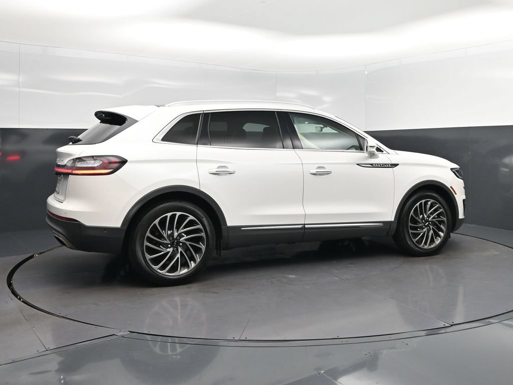 Used 2020 Lincoln Nautilus Reserve w/ Equipment Group 201A FWD image 8