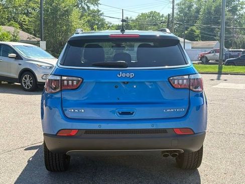 Used 2018 Jeep Compass Limited w/ Safe & Security Group AWD/4WD image 3