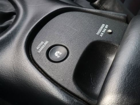 Used 2002 Chevrolet Corvette Coupe w/ Preferred Equipment Group2 image 25