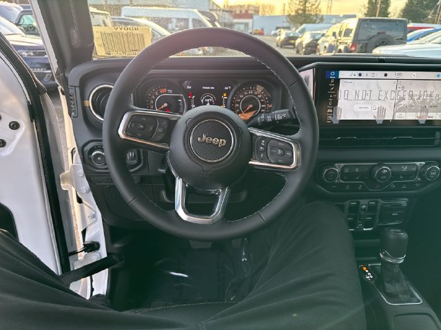 New 2026 Jeep Wrangler Unlimited Sahara AWD/4WD image 17