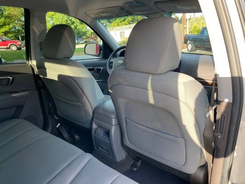Used 2011 Hyundai Santa Fe GLS FWD image 27