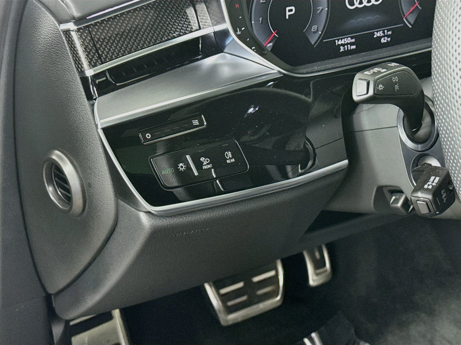 Certified 2025 Audi S8 w/ Executive Package AWD/4WD image 13