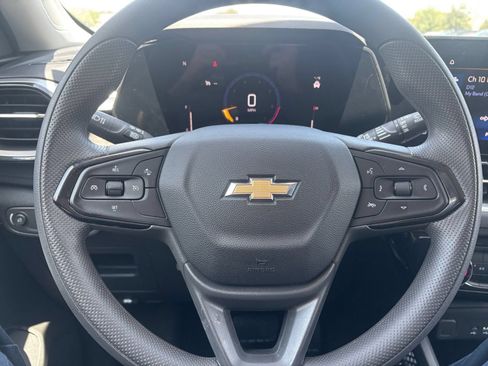 Used 2025 Chevrolet TrailBlazer LT w/ Driver Confidence Package AWD/4WD image 27