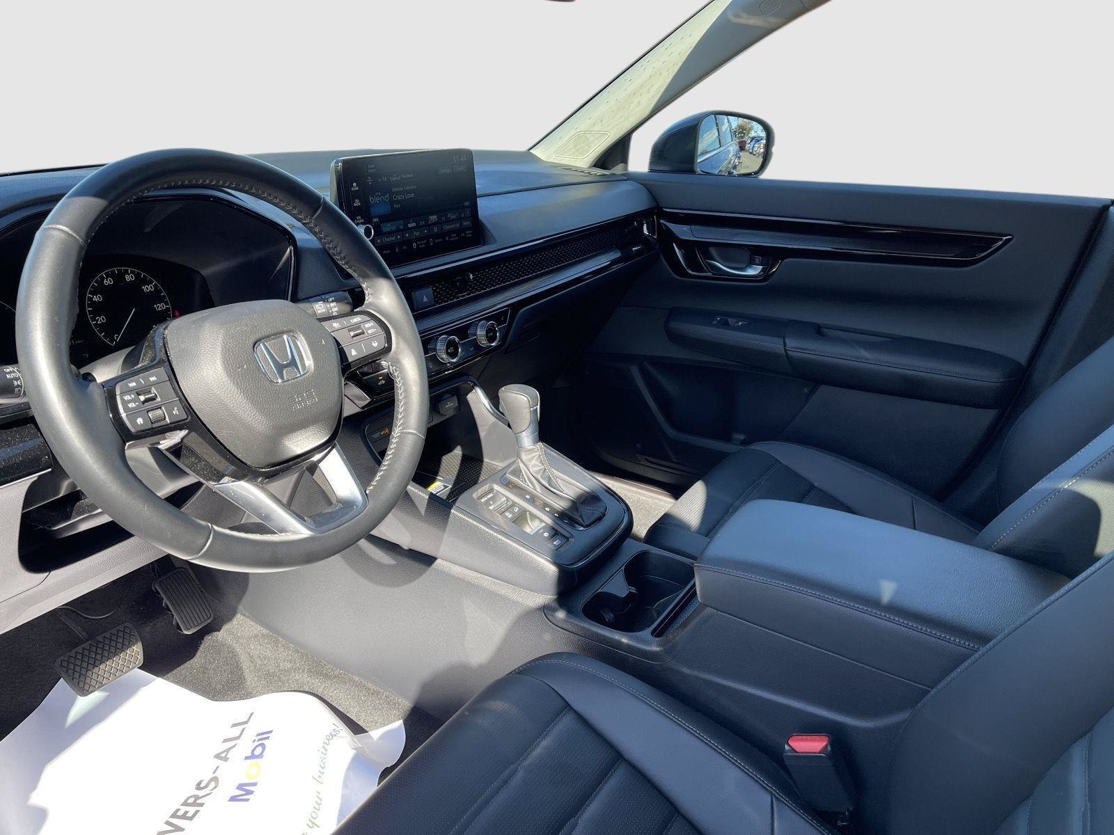 Used 2025 Honda CR-V EX-L image 4