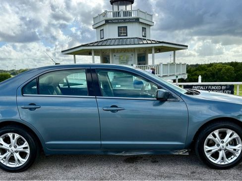 Used 2012 Ford Fusion SE FWD image 4