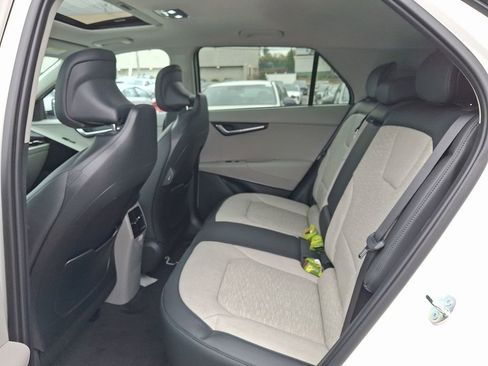 New 2025 Kia Niro Wave w/ Wave Preserve Package image 5