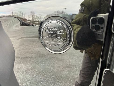 Used 2022 Jeep Wrangler Unlimited Willys image 13