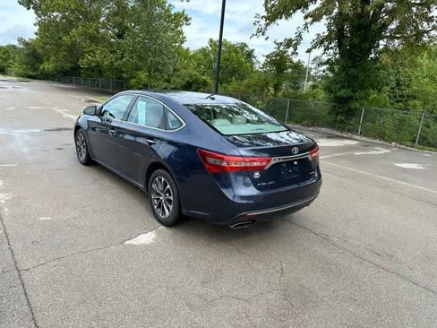 Used 2016 Toyota Avalon XLE Premium FWD image 11