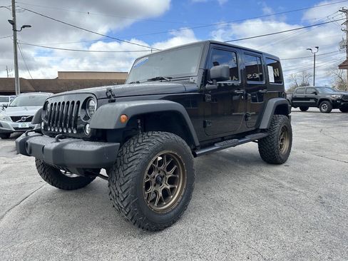 Used 2015 Jeep Wrangler Unlimited Sport w/ Quick Order Package 24S AWD/4WD image 1