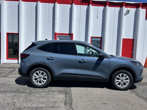 Used 2025 Ford Escape Active AWD/4WD image 5