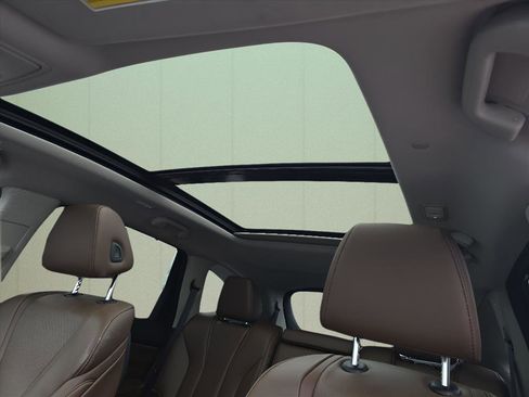 Used 2023 Acura MDX SH-AWD w/ Technology Package image 7