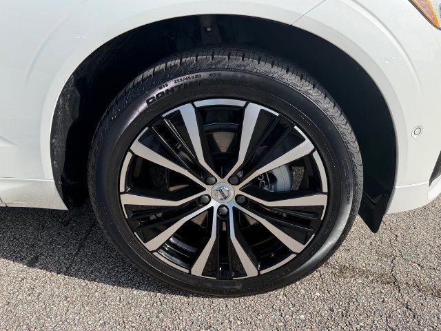 Used 2024 Volvo XC60 B5 Plus w/ Protection Package AWD/4WD image 20