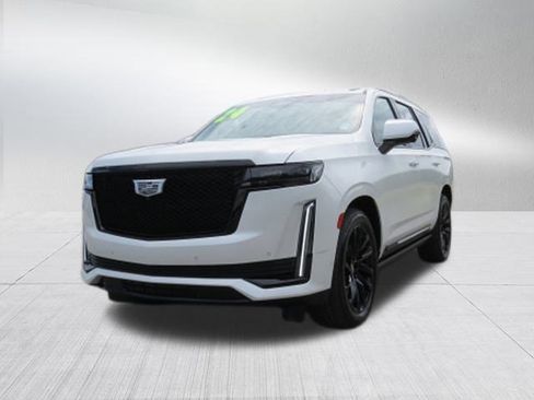 Certified 2024 Cadillac Escalade Sport Platinum w/ LPO, ONYX Package image 7