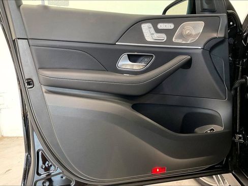 Used 2026 Mercedes-Benz GLS 450 4MATIC image 21