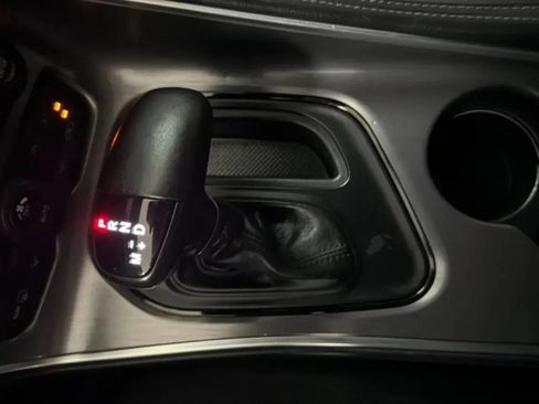 Used 2017 Dodge Challenger SXT RWD image 12