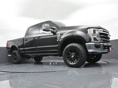Certified 2021 Ford F250 Lariat w/ Tremor Off-Road Package AWD/4WD image 33