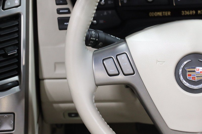 Used 2005 Cadillac XLR RWD image 48