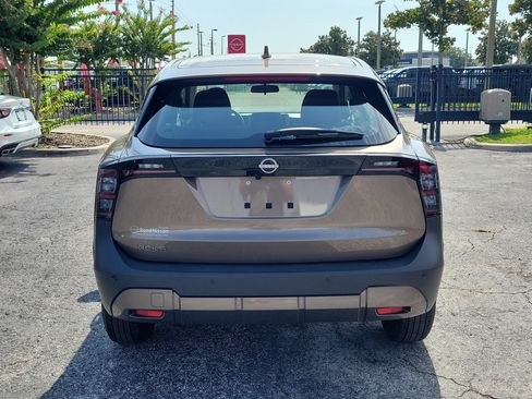 Certified 2025 Nissan Kicks S FWD image 5