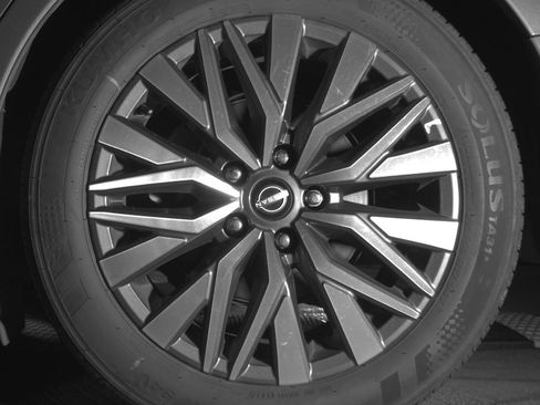 Used 2025 Nissan Altima 2.5 SV image 14