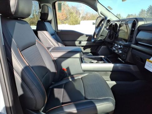 New 2026 Ford F250 Lariat w/ Black Appearance Package image 13