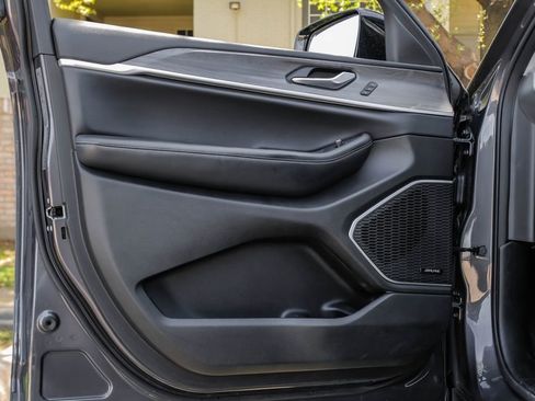 Used 2022 Jeep Grand Cherokee Limited image 53